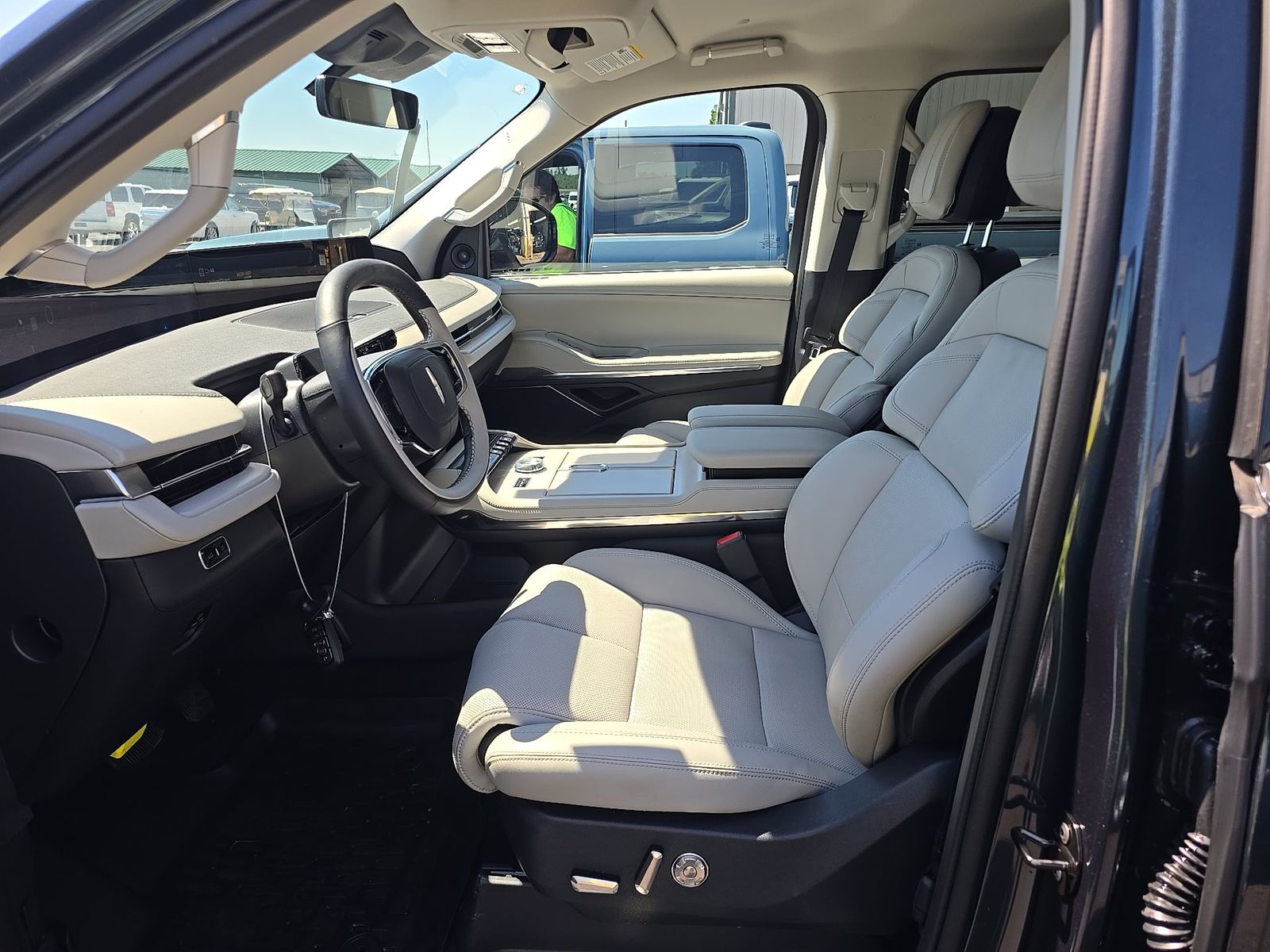 2026 Lincoln Navigator Premiere AWD