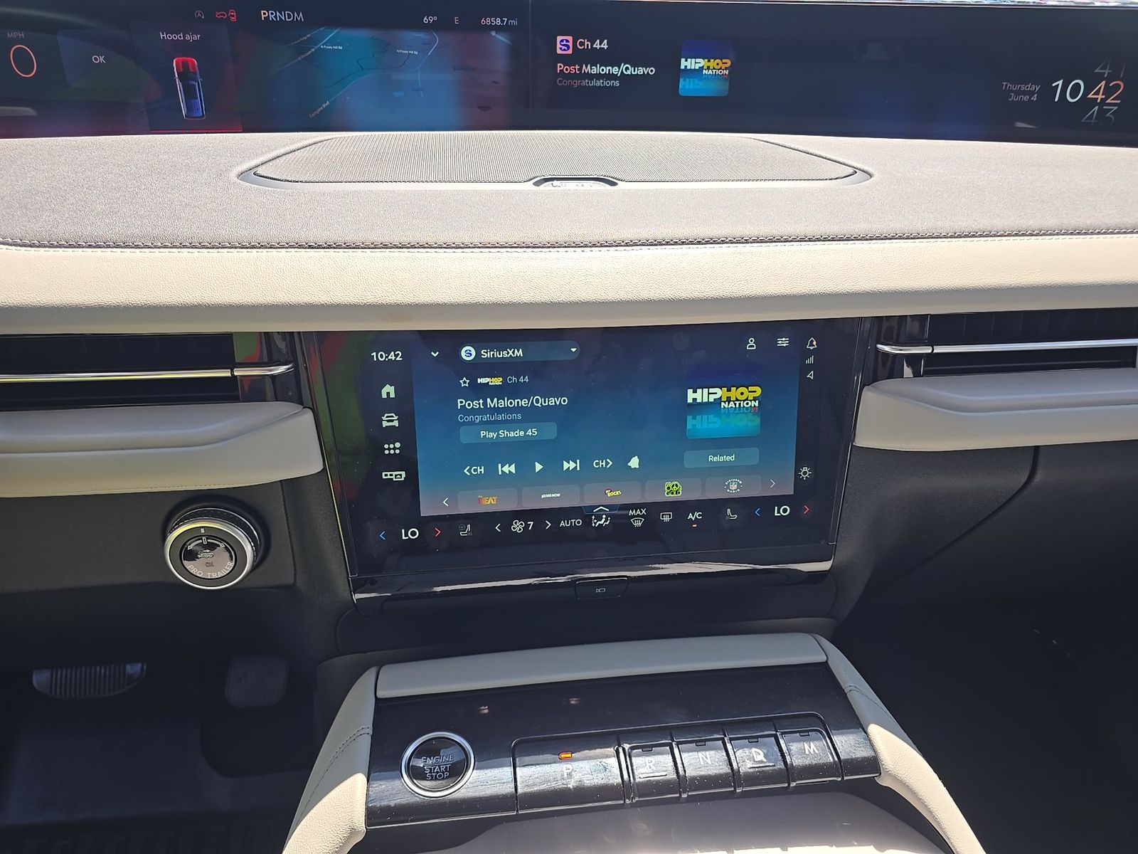 2026 Lincoln Navigator Premiere AWD
