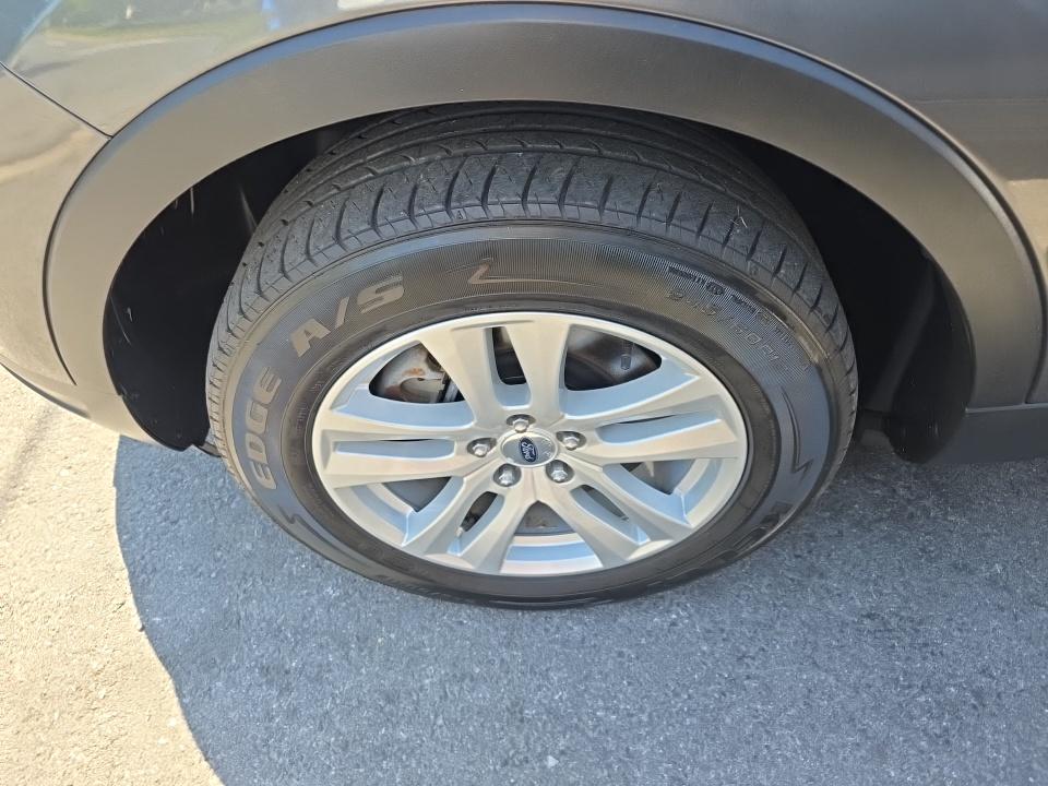 FORD EXPLORER - 9