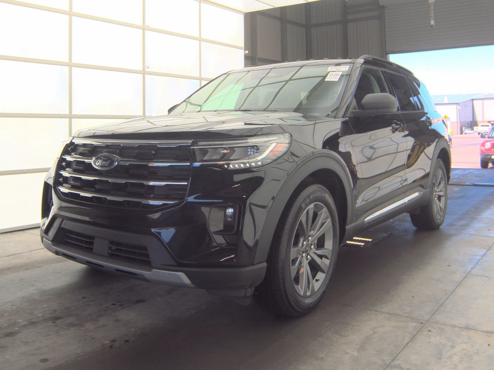 FORD EXPLORER - 1