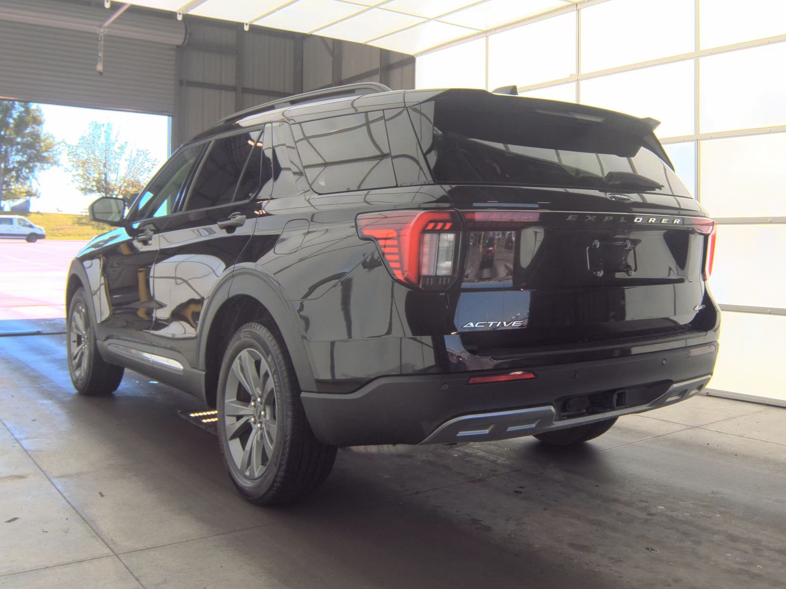 FORD EXPLORER - 9