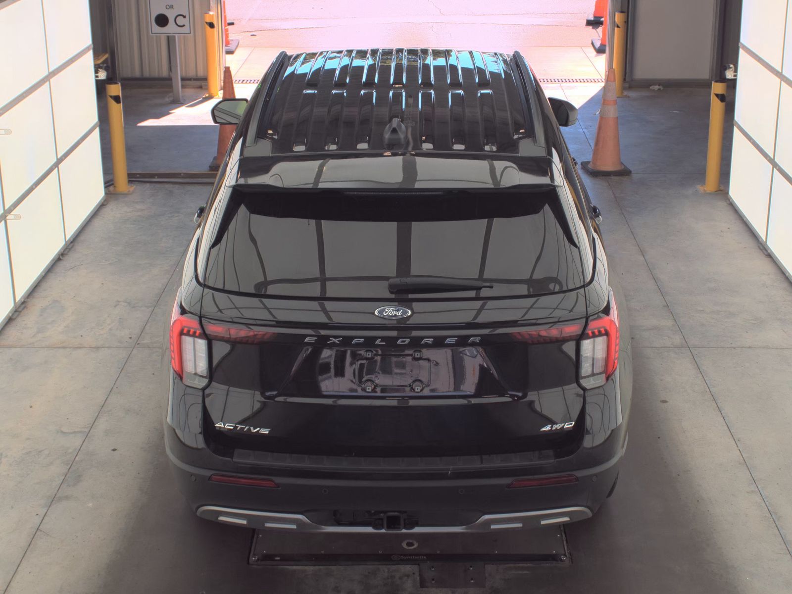 FORD EXPLORER - 7