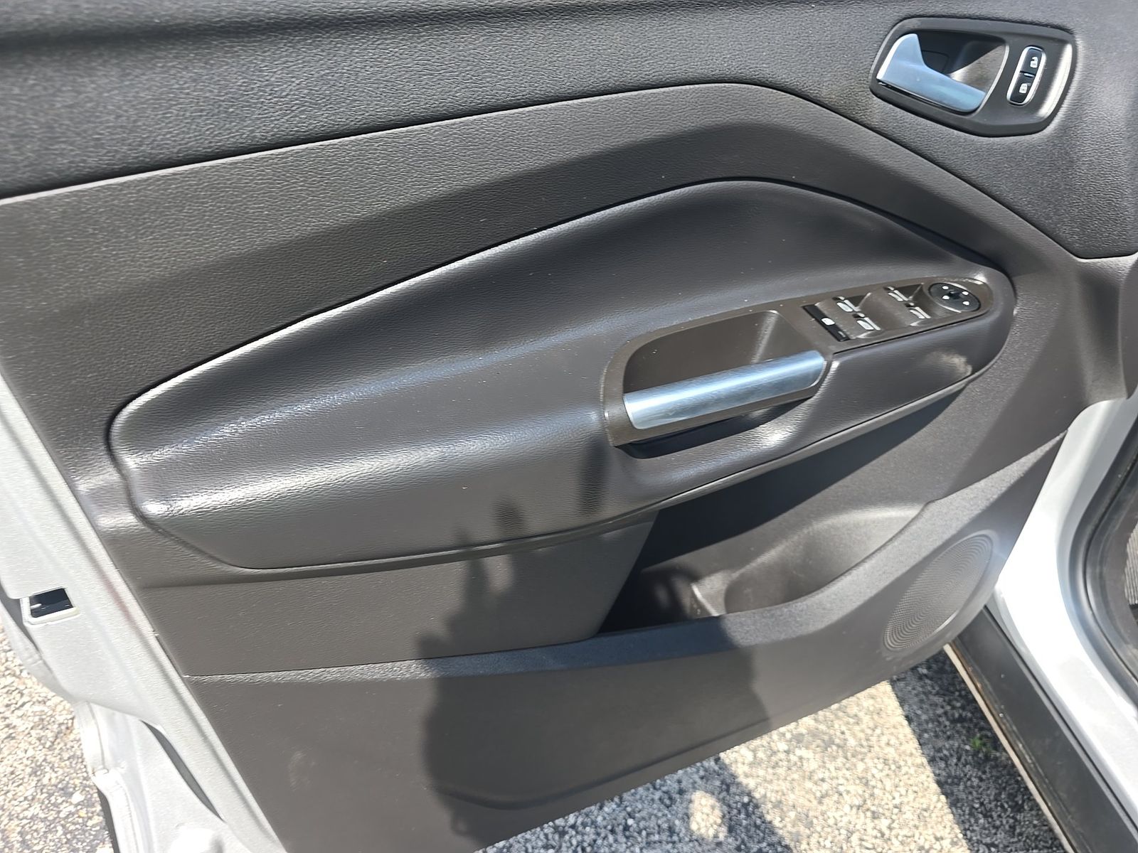 FORD ESCAPE - 10