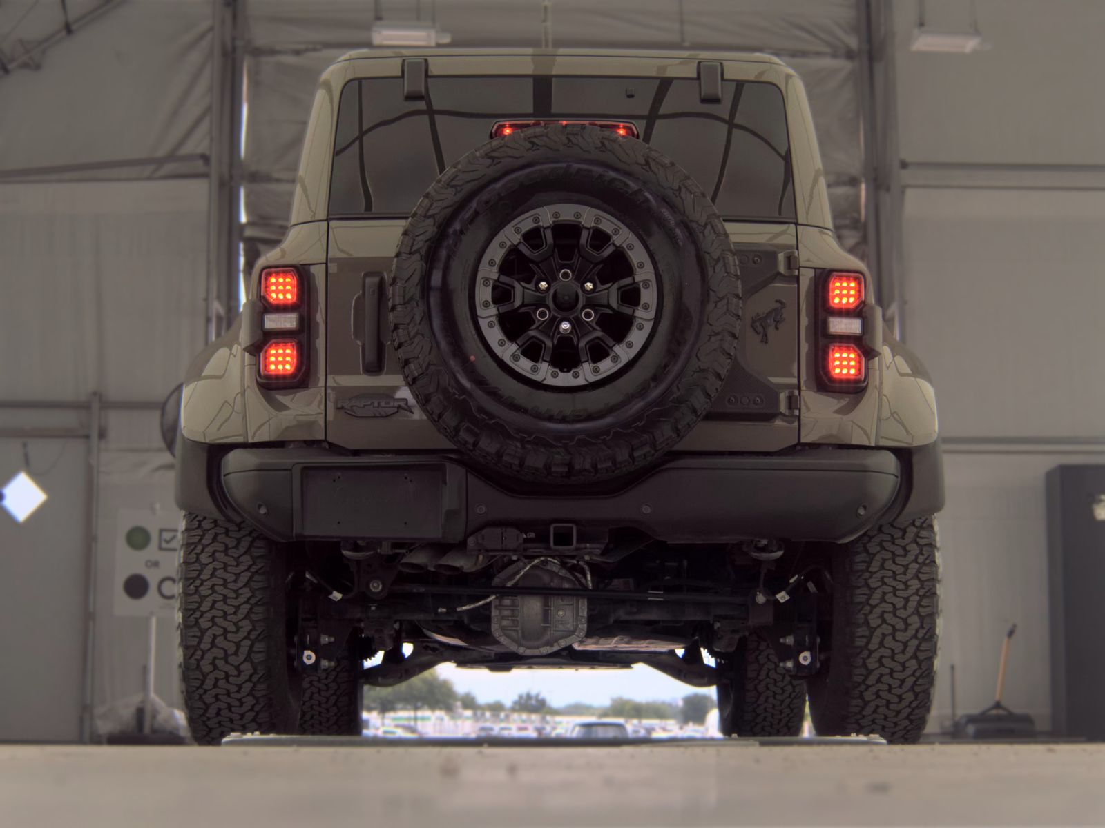 FORD BRONCO - 8