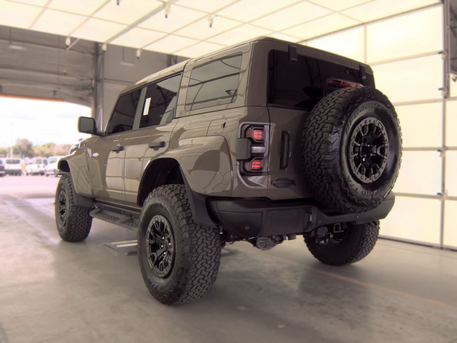 FORD BRONCO - 9