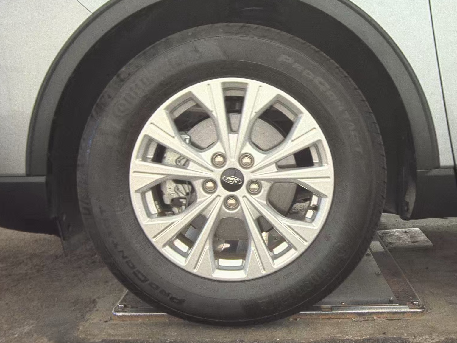 FORD ESCAPE - 10