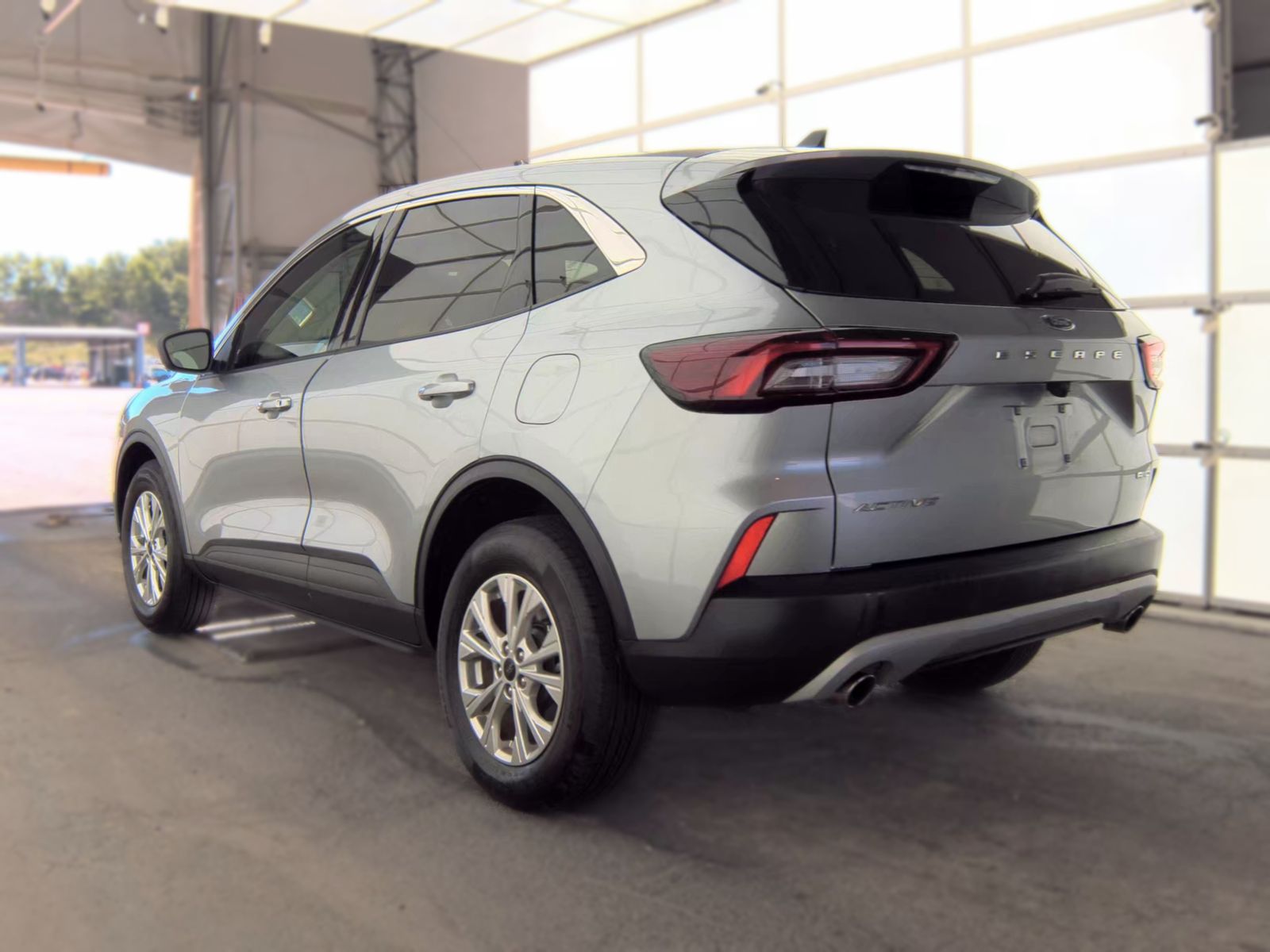FORD ESCAPE - 9