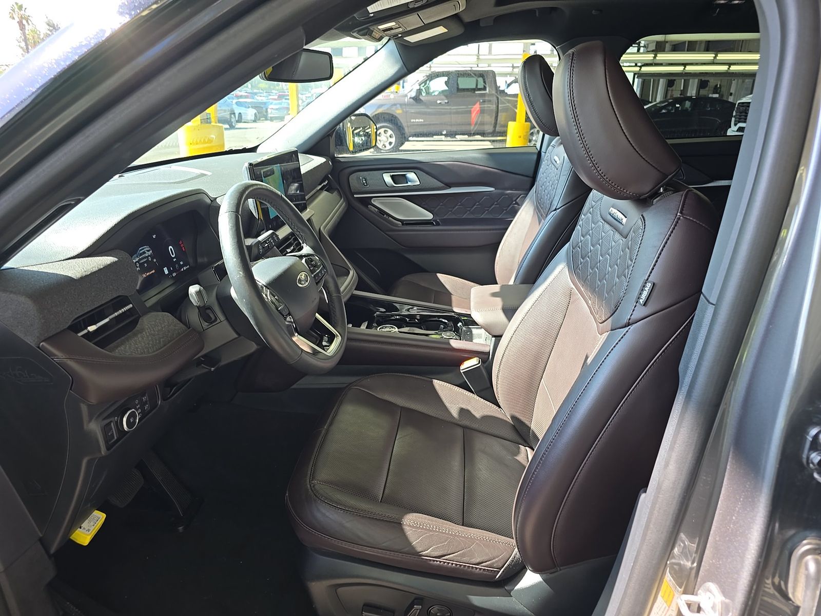 FORD EXPLORER - 8