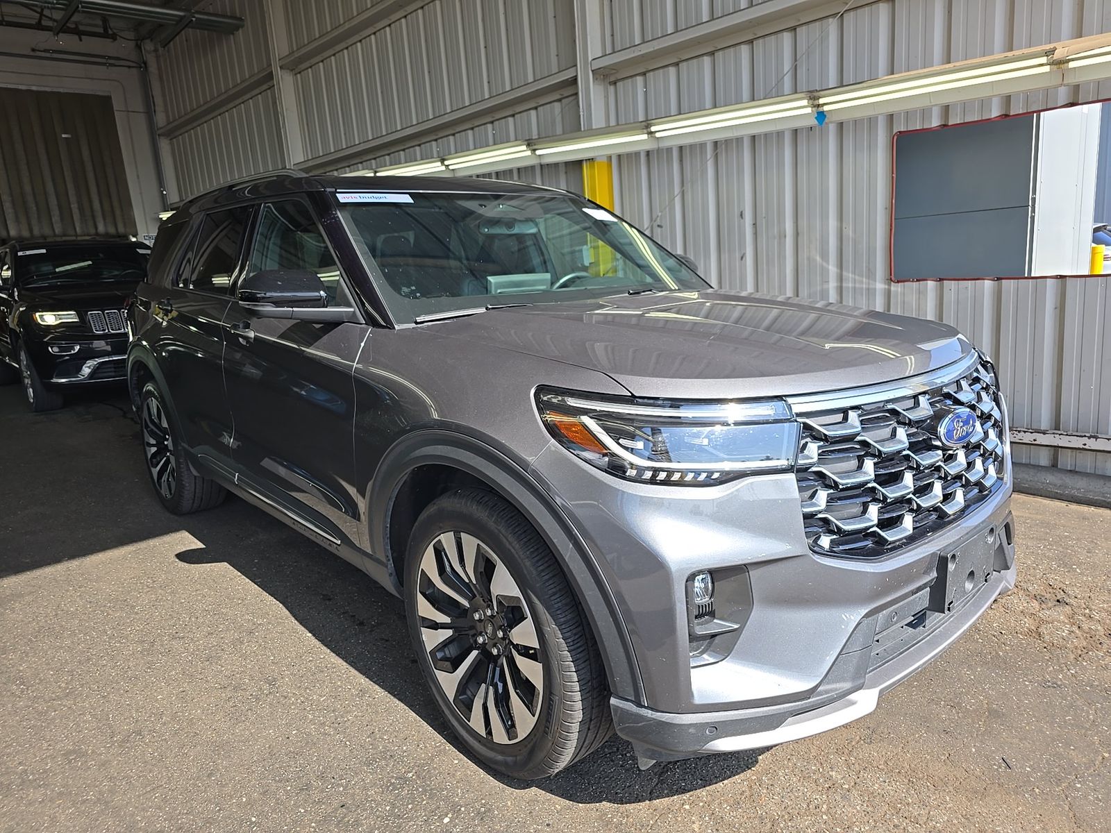 FORD EXPLORER - 4
