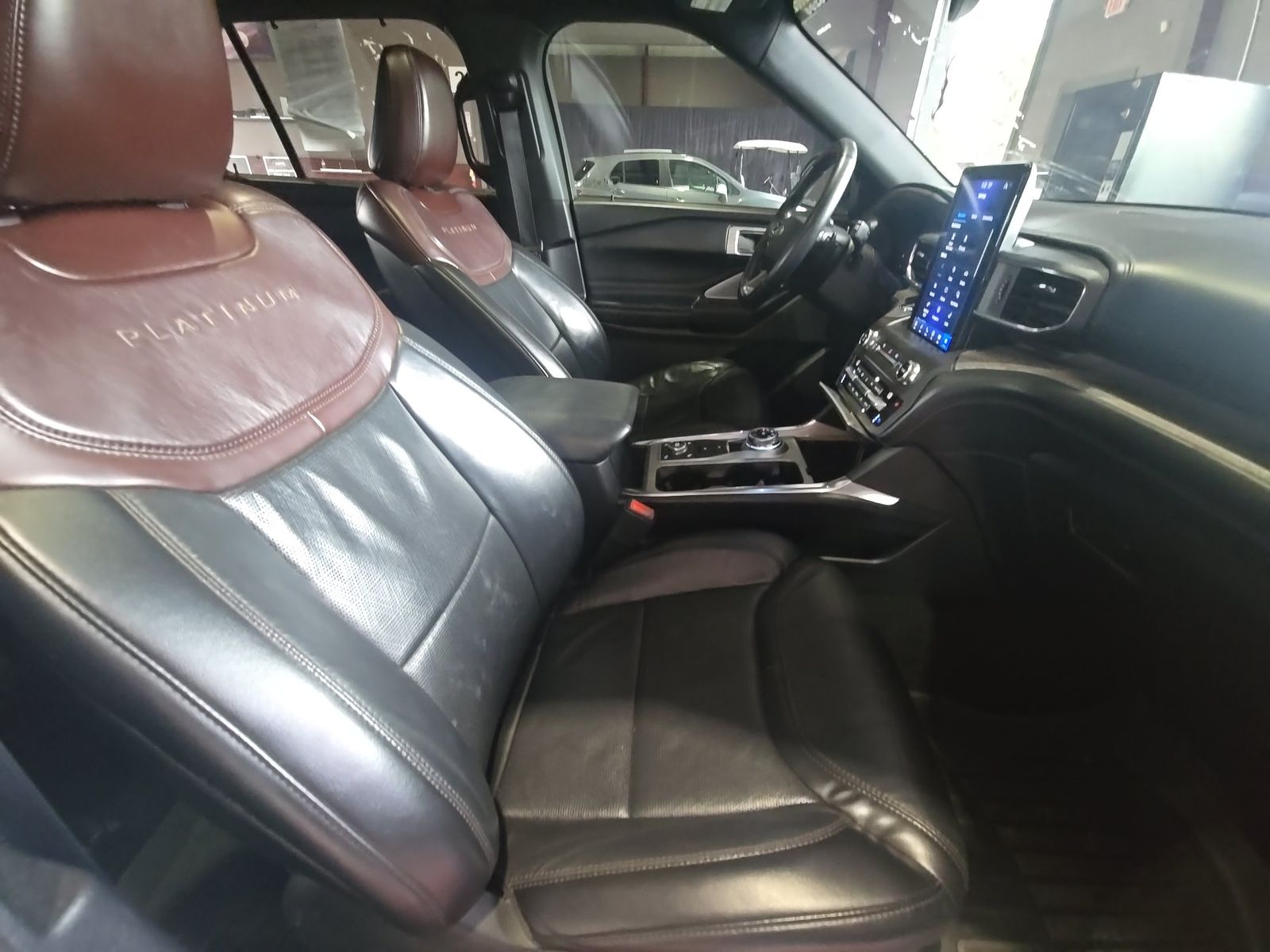 FORD EXPLORER - 9