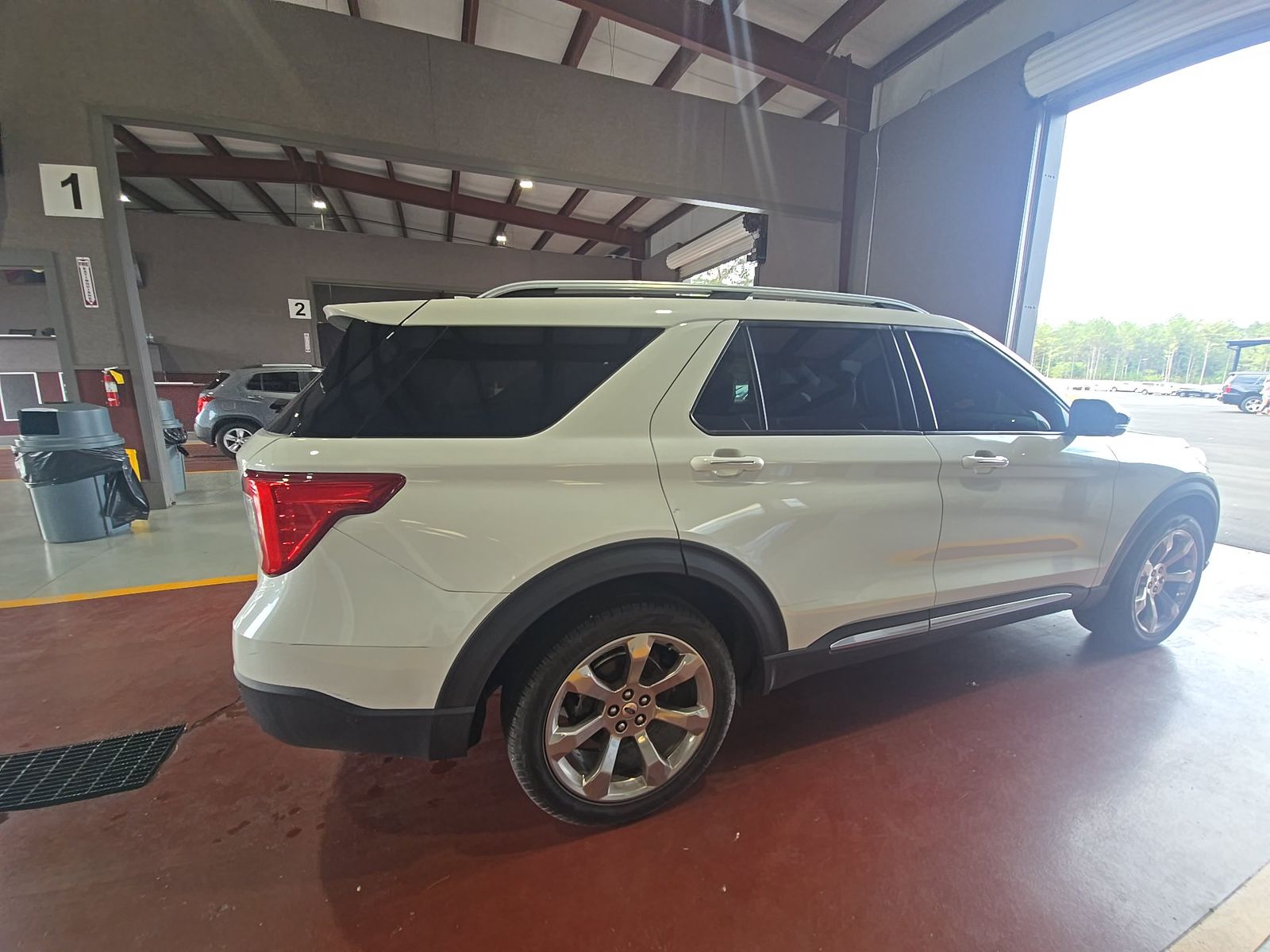 FORD EXPLORER - 5
