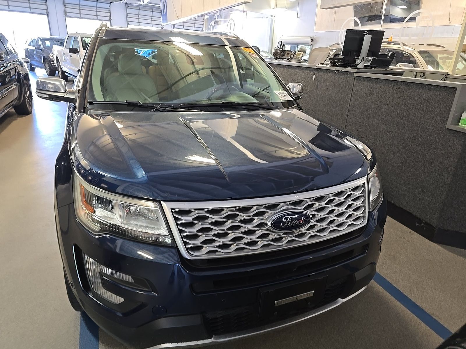 FORD EXPLORER - 3