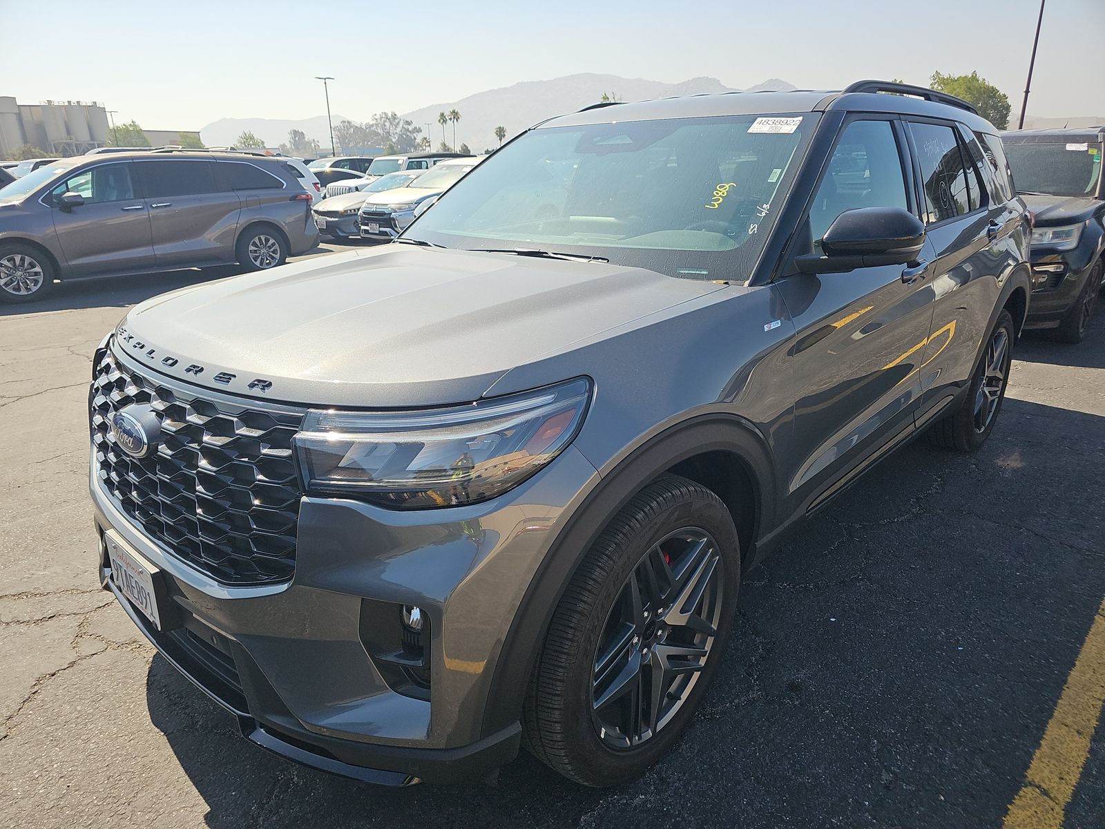 2025 Ford Explorer ST-Line AWD