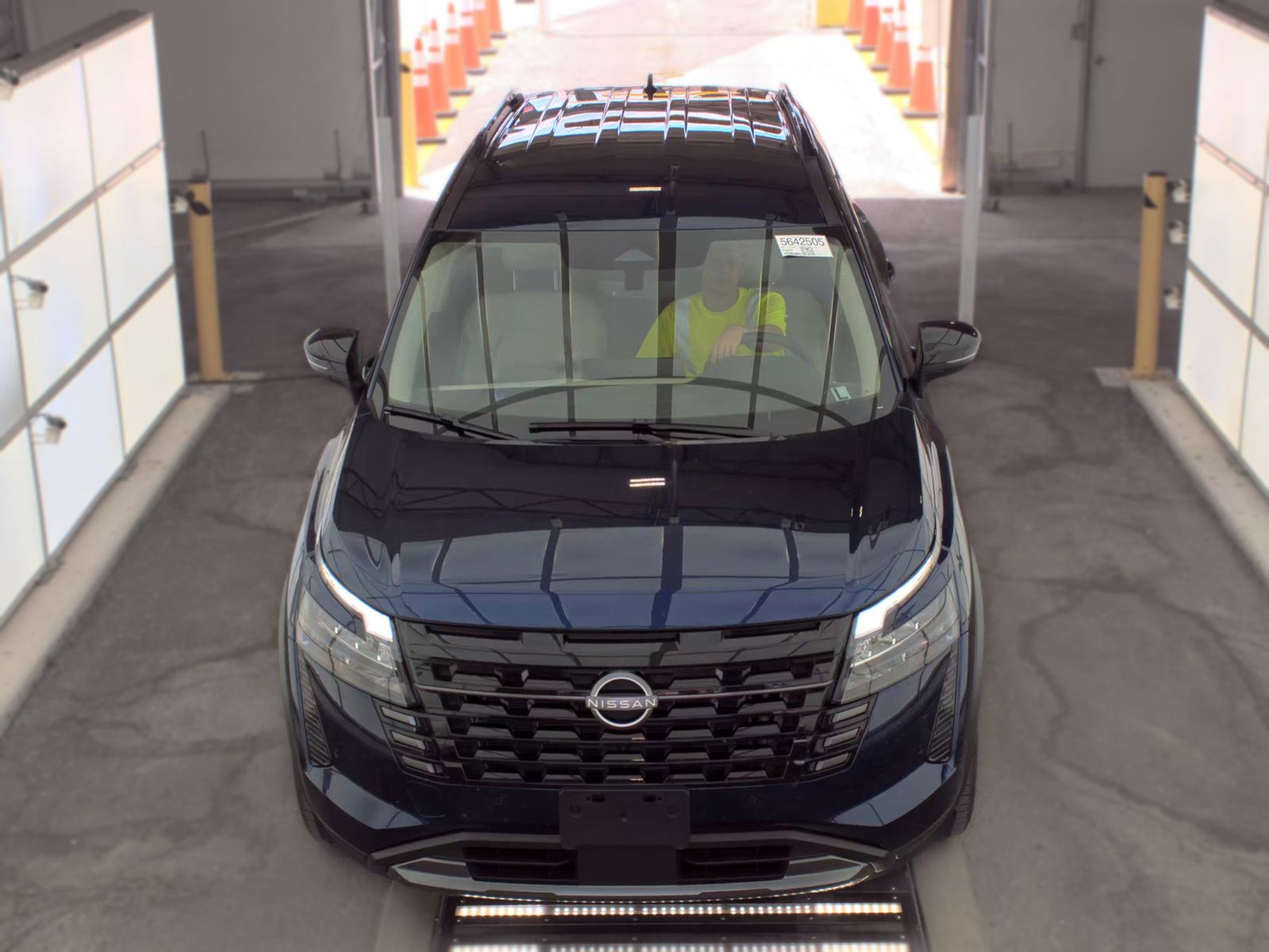 2026 Nissan Pathfinder SL FWD