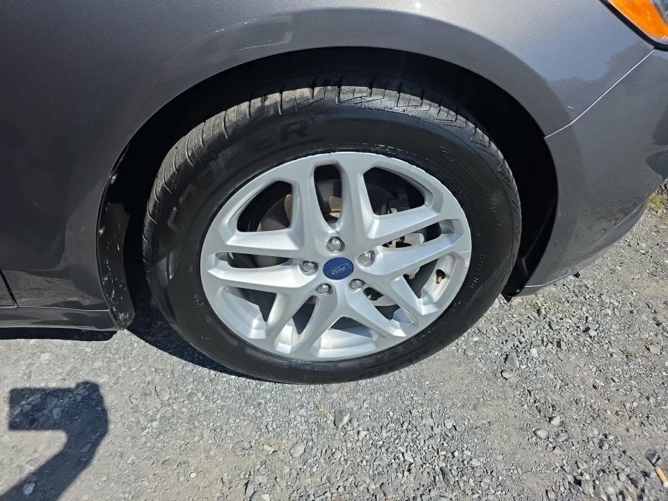 FORD FUSION - 10