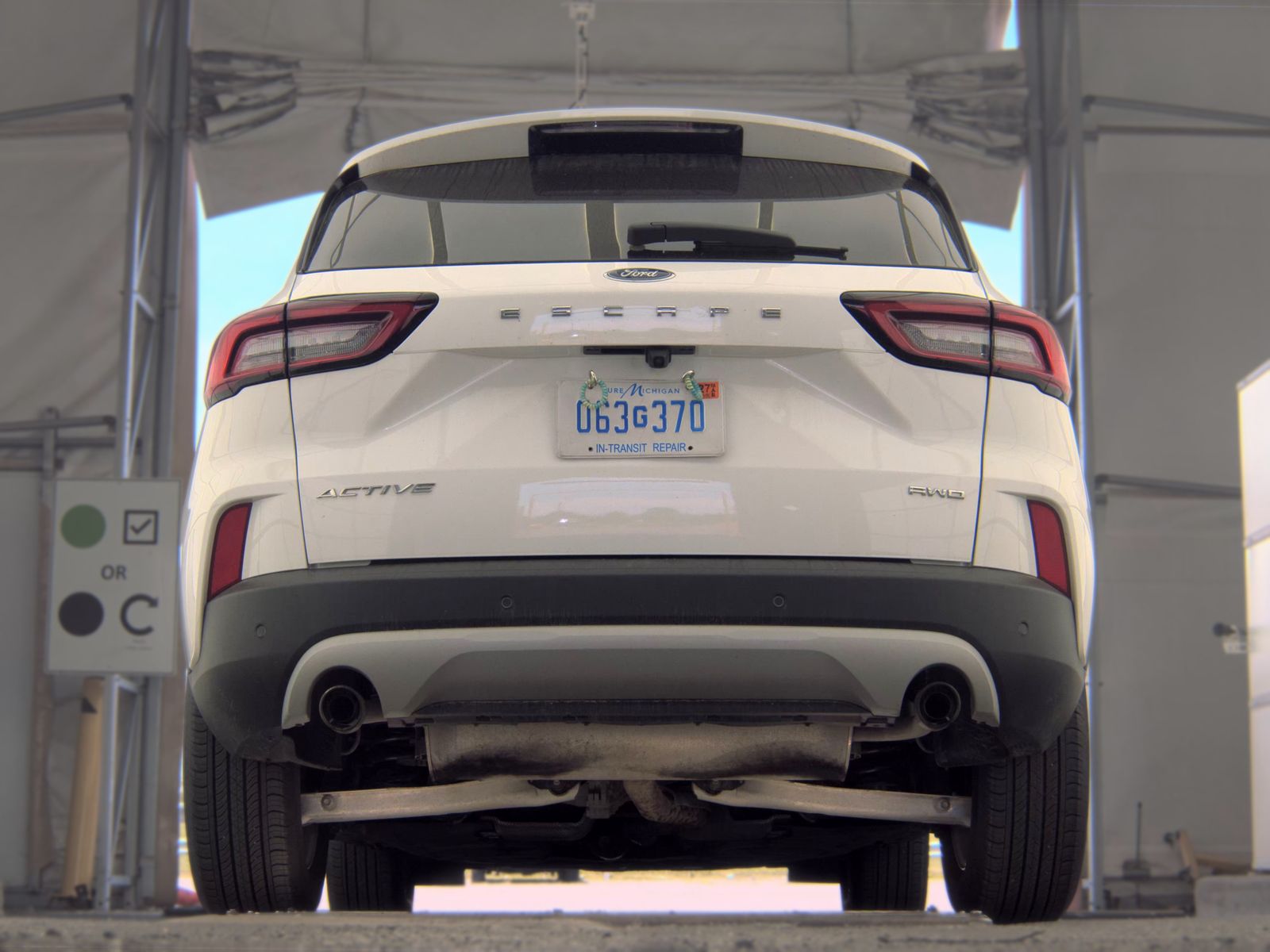 FORD ESCAPE - 8