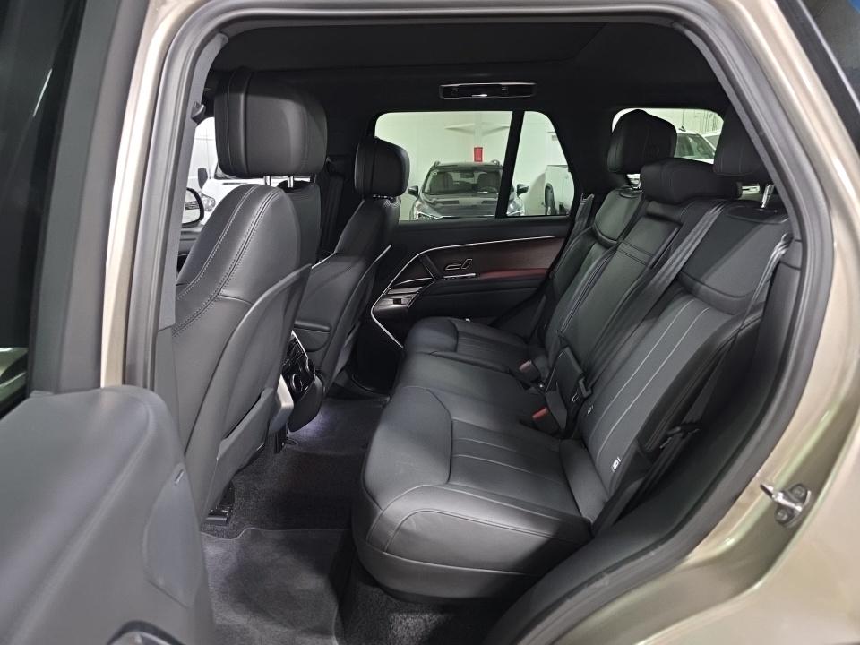 2024 Land Rover Range Rover SE AWD