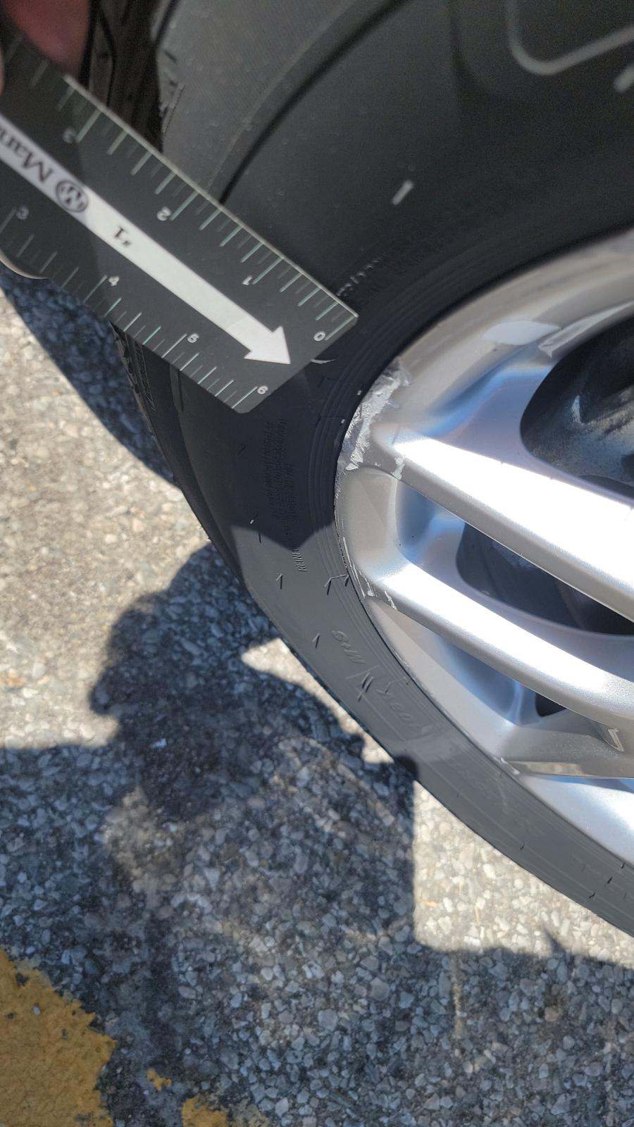 2023 Chrysler Pacifica Touring FWD