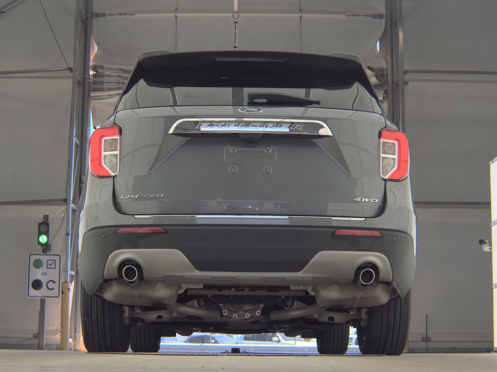 FORD EXPLORER - 8