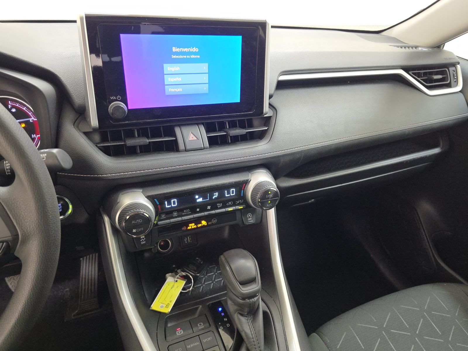 2024 Toyota RAV4 XLE FWD