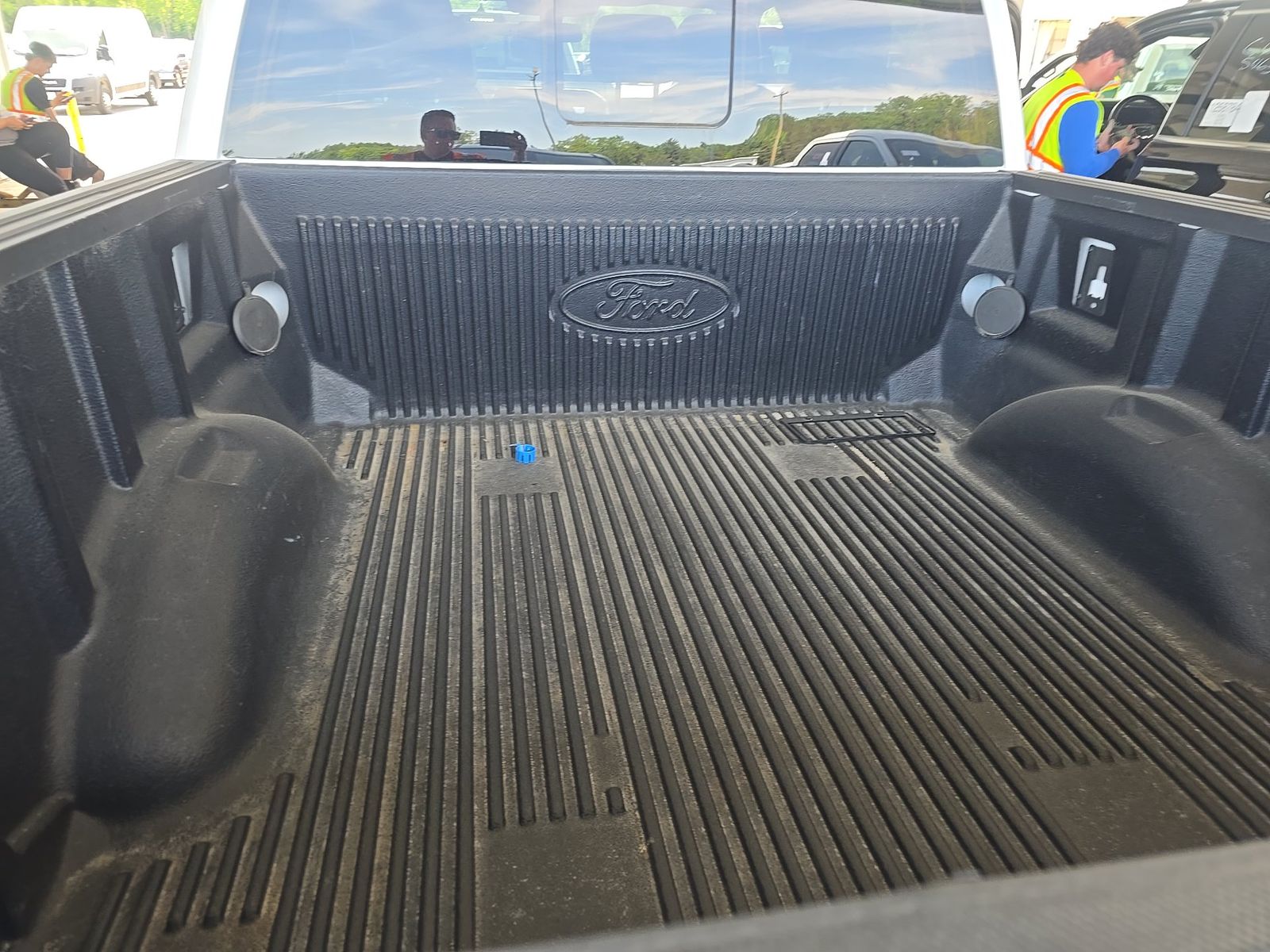 2023 Ford F-150 Lariat AWD