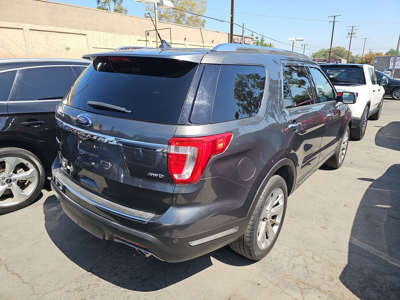 FORD EXPLORER - 5
