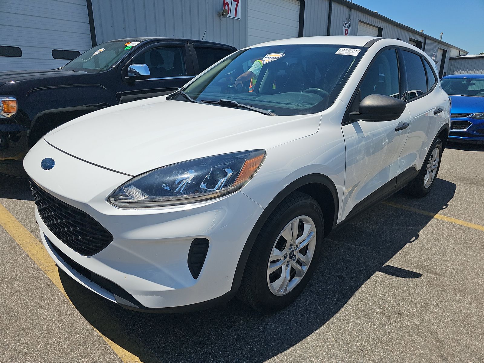 FORD ESCAPE - 1
