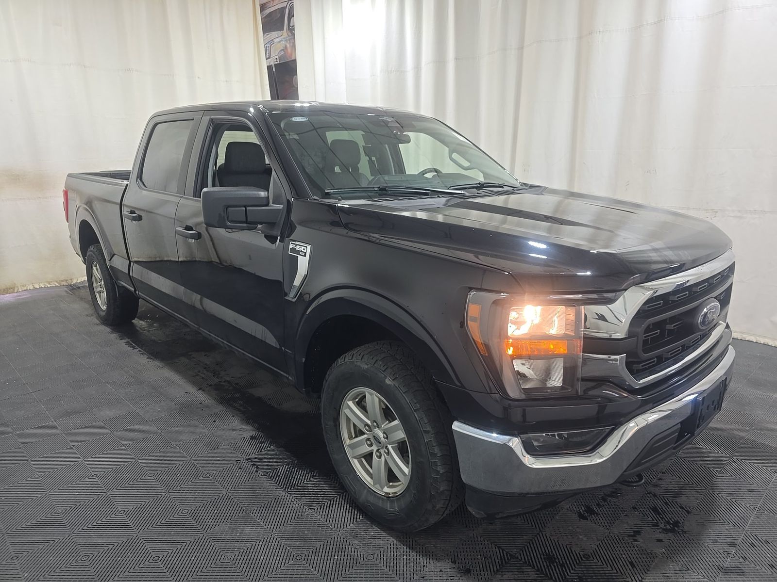 2023 Ford F-150 XLT AWD