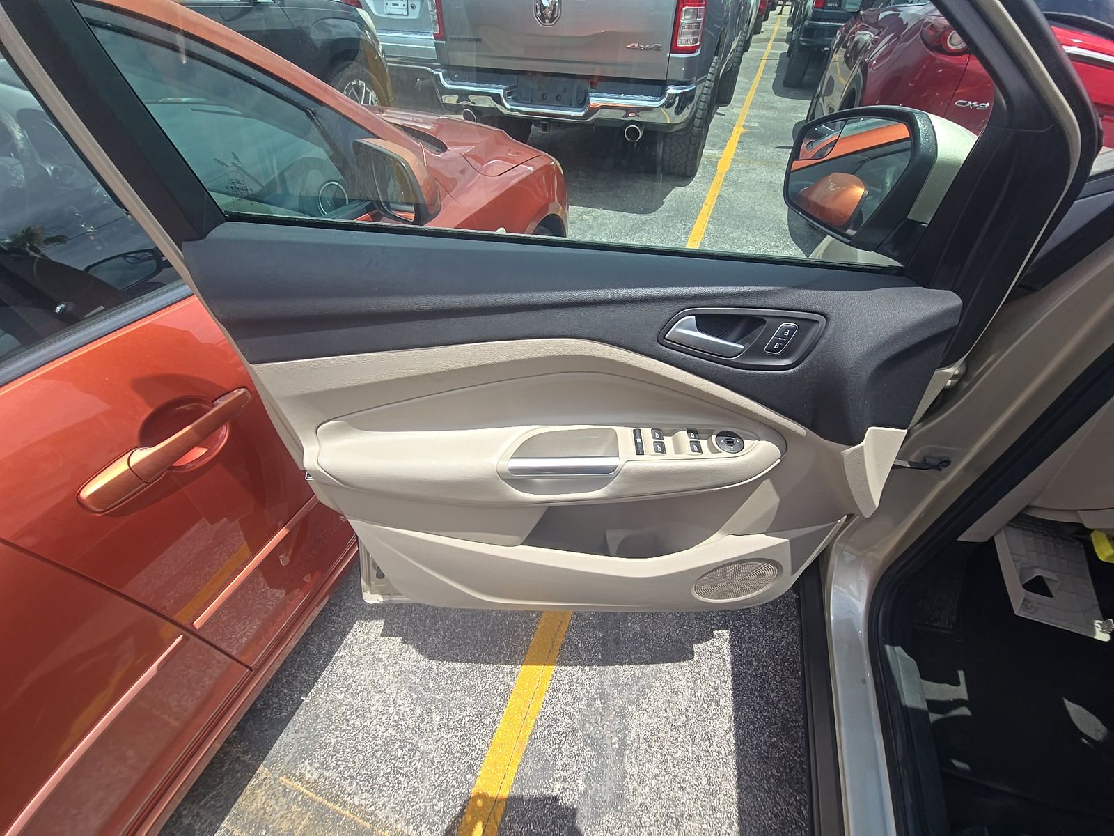FORD ESCAPE - 10