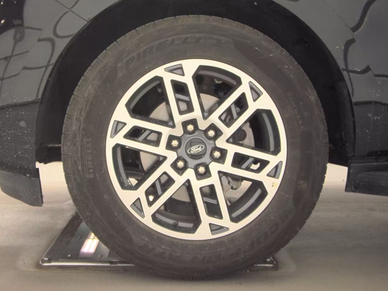FORD EXPEDITION - 10