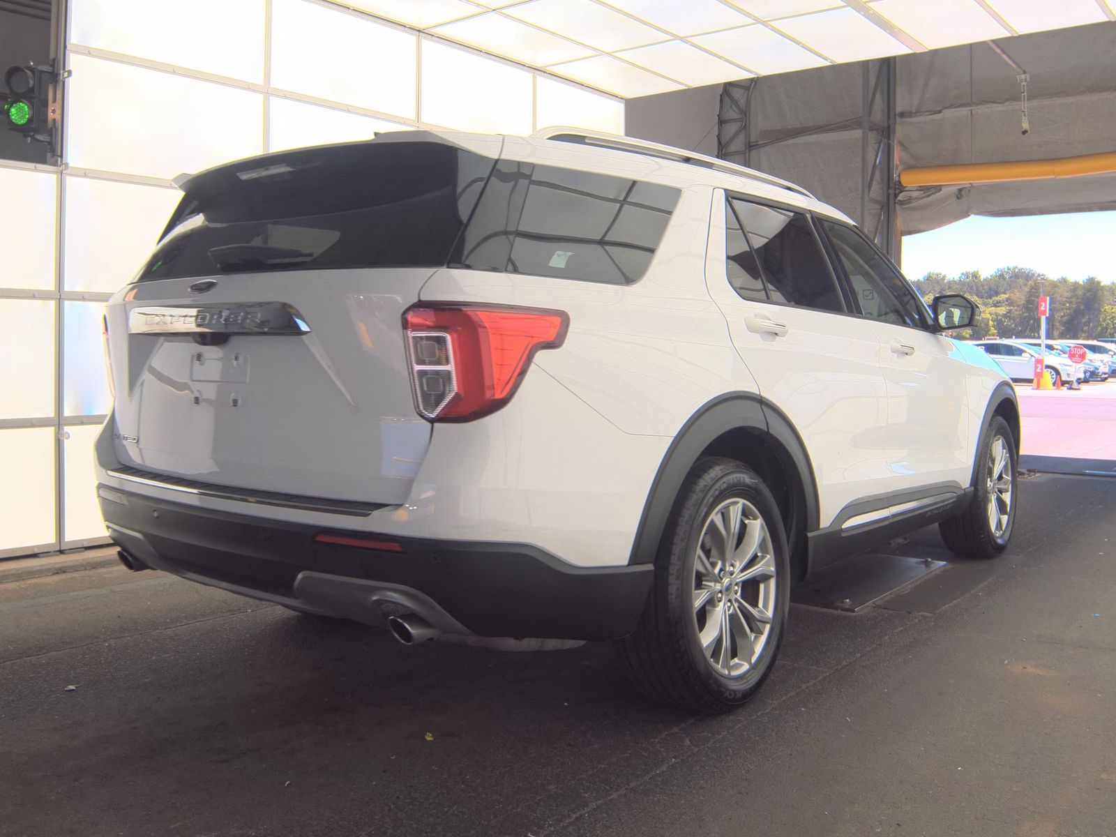 FORD EXPLORER - 6