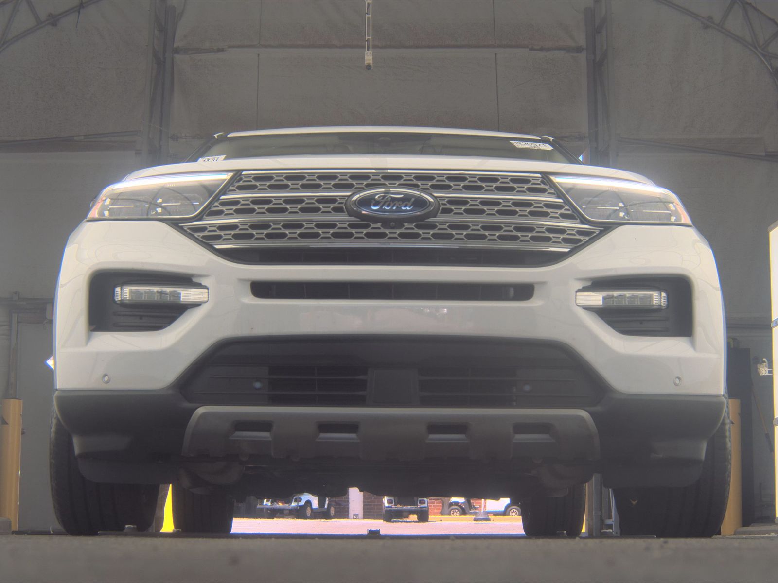FORD EXPLORER - 4