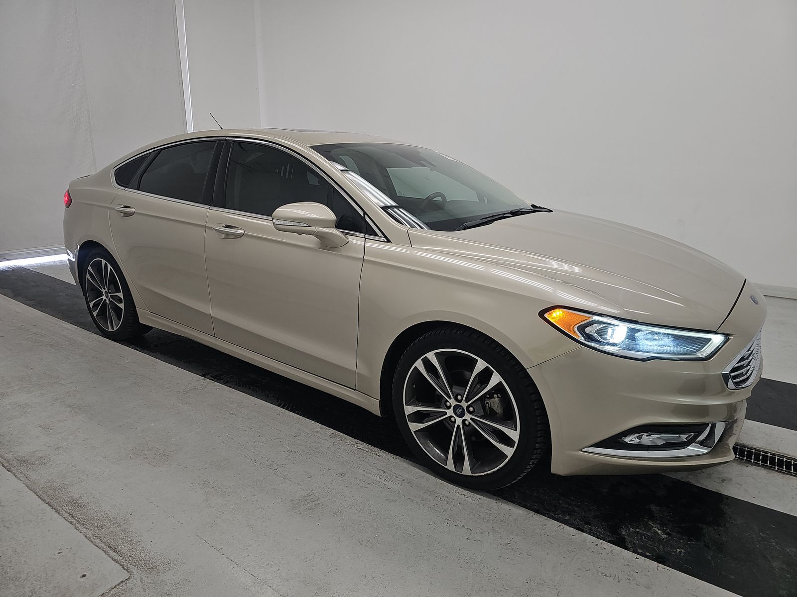 FORD FUSION - 4