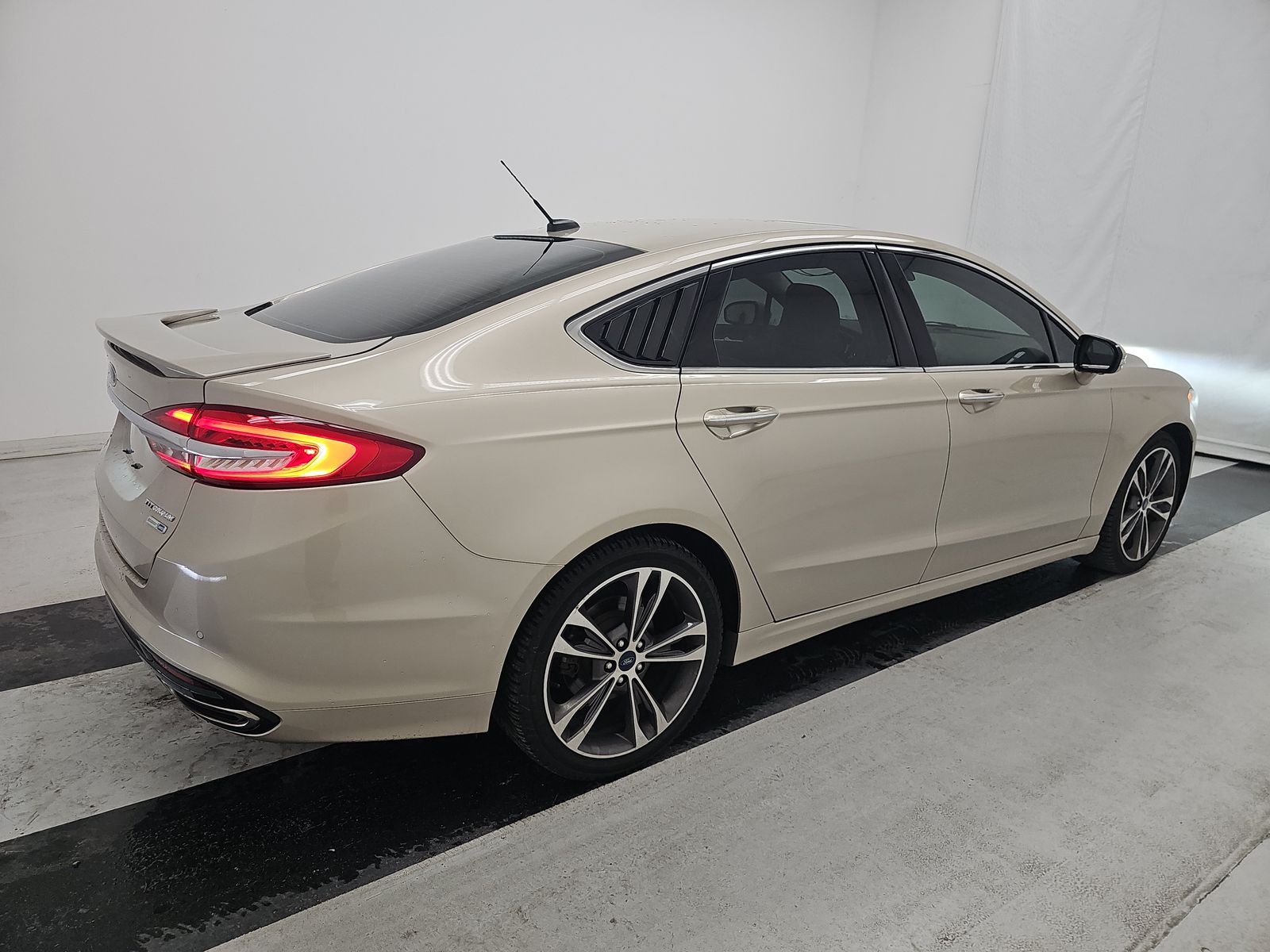 FORD FUSION - 5