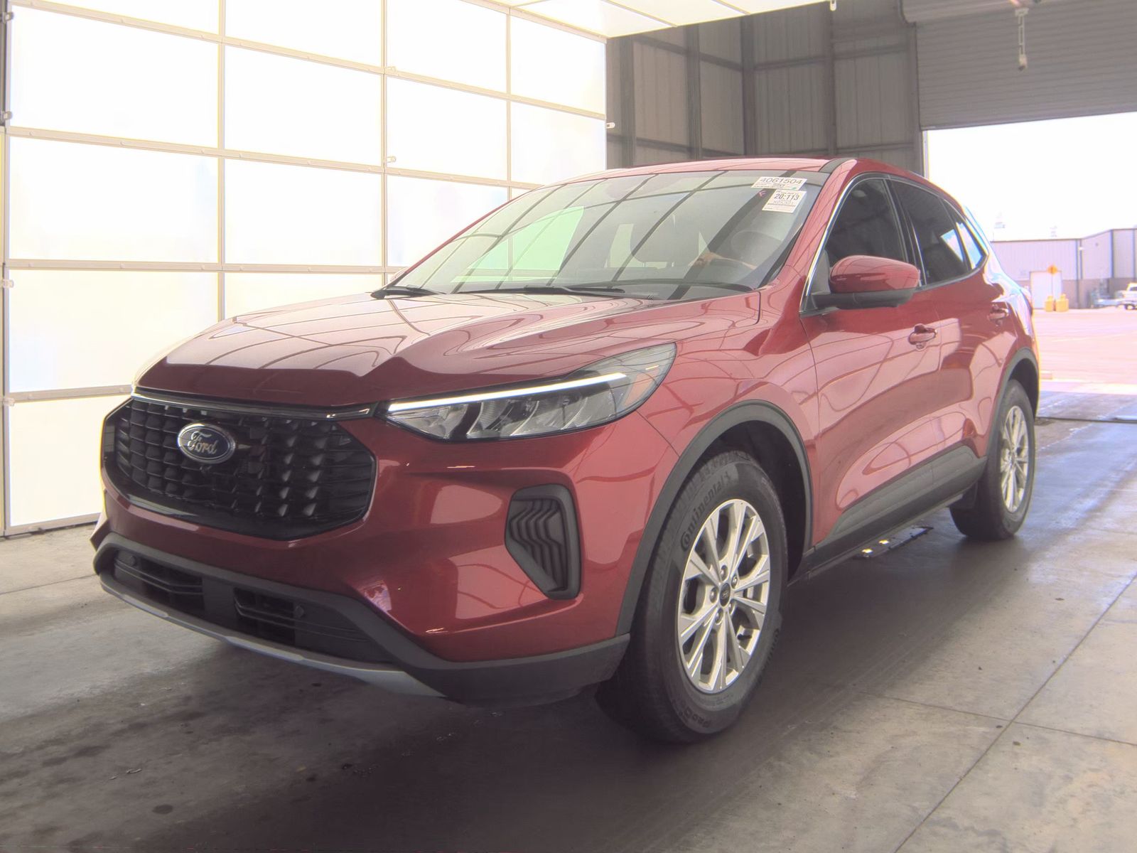 FORD ESCAPE - 1