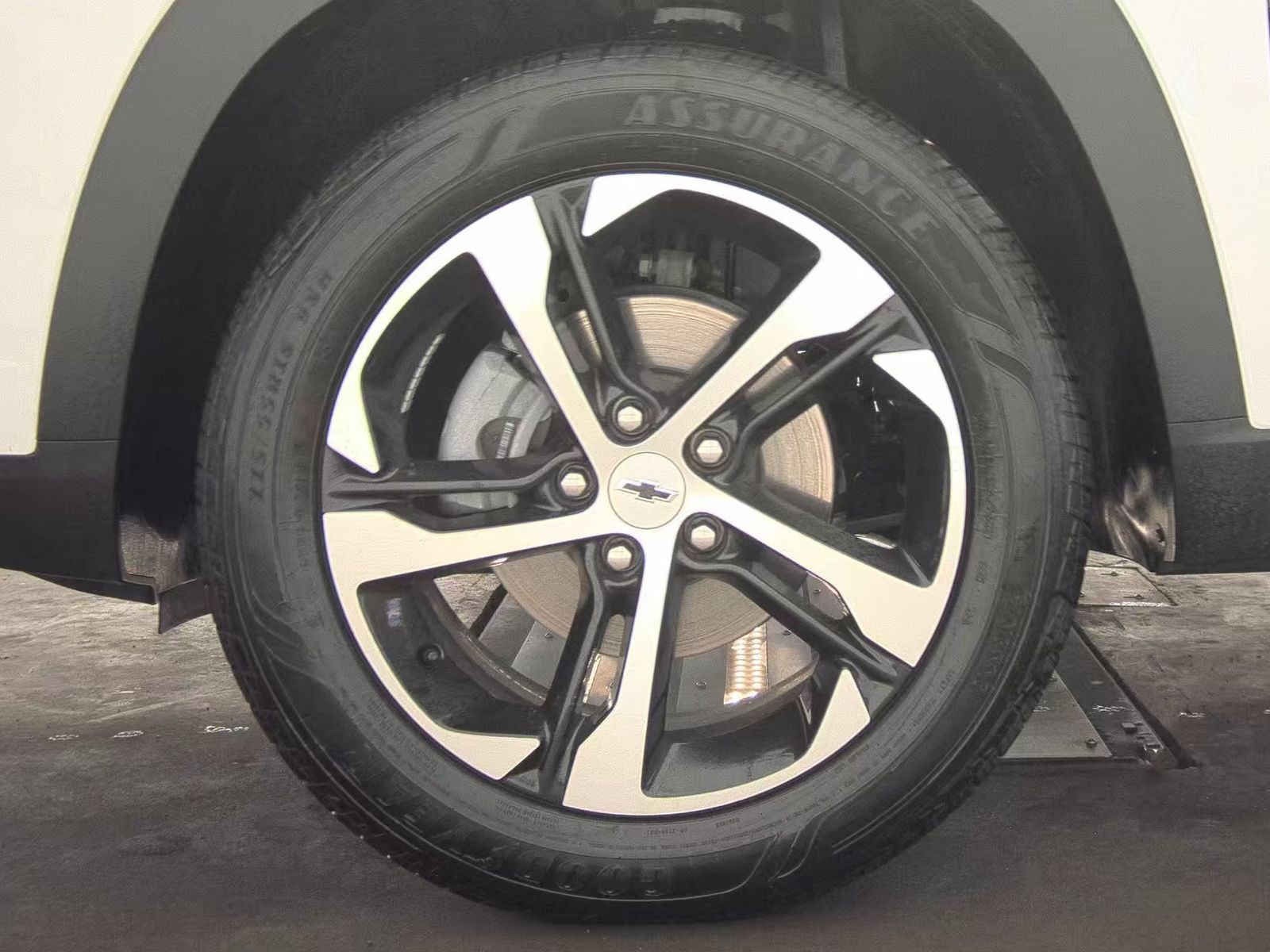 CHEVROLET TRAX - 10