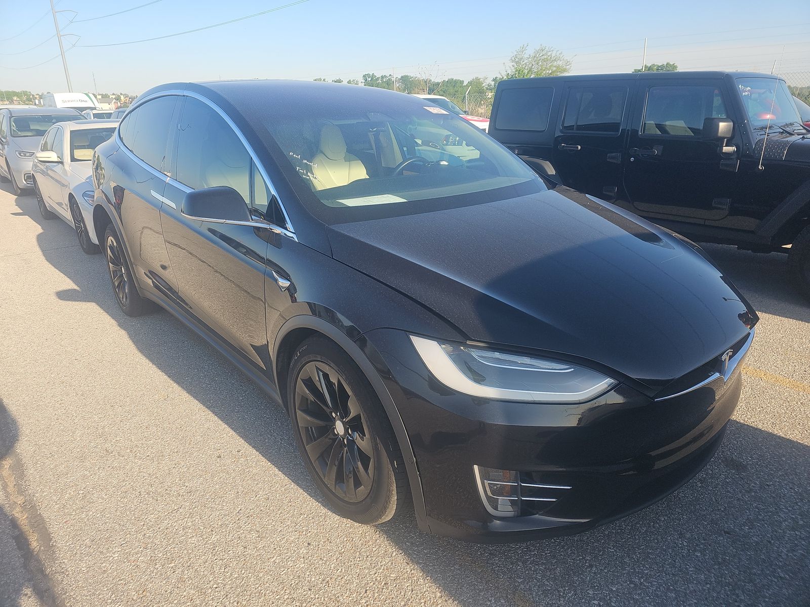 TESLA MODEL X - 4