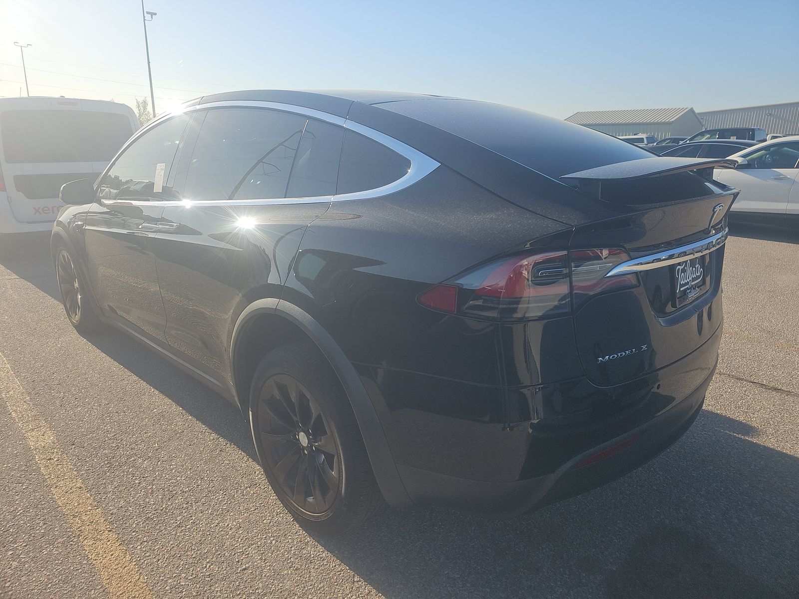 TESLA MODEL X - 7