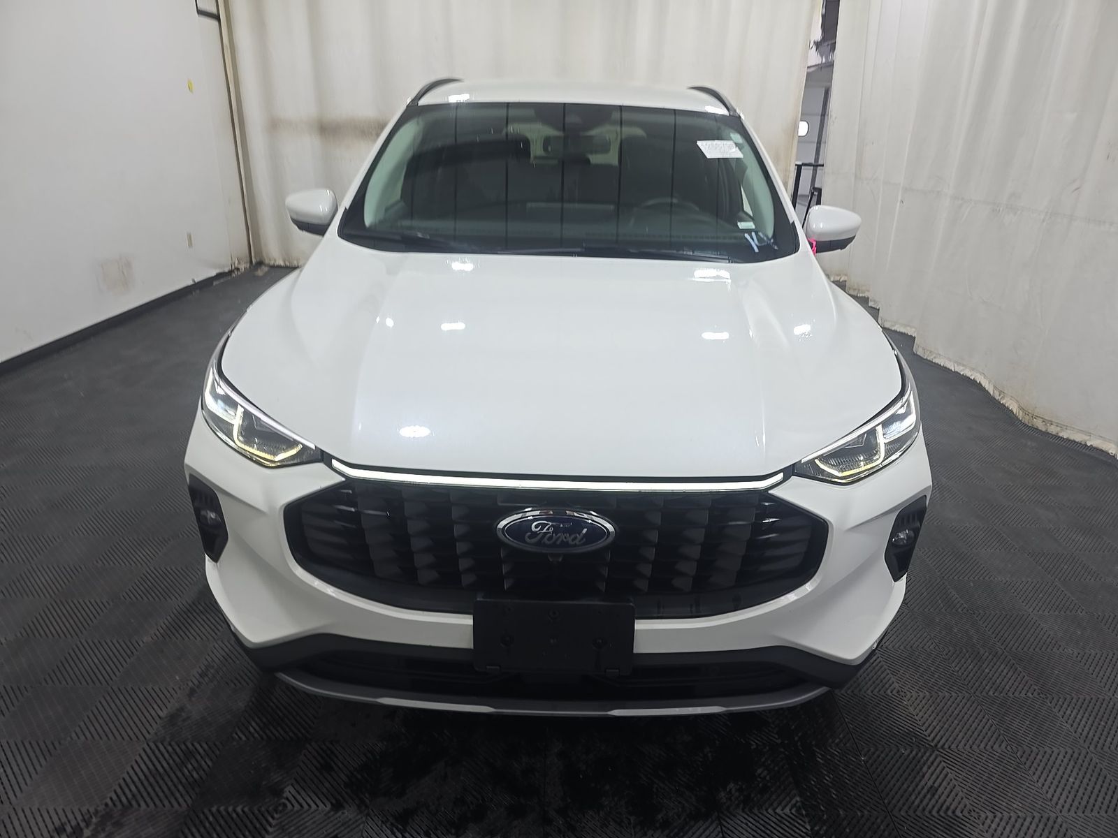 FORD ESCAPE - 3