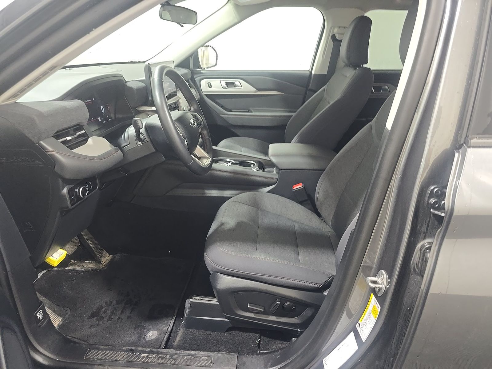 FORD EXPLORER - 8