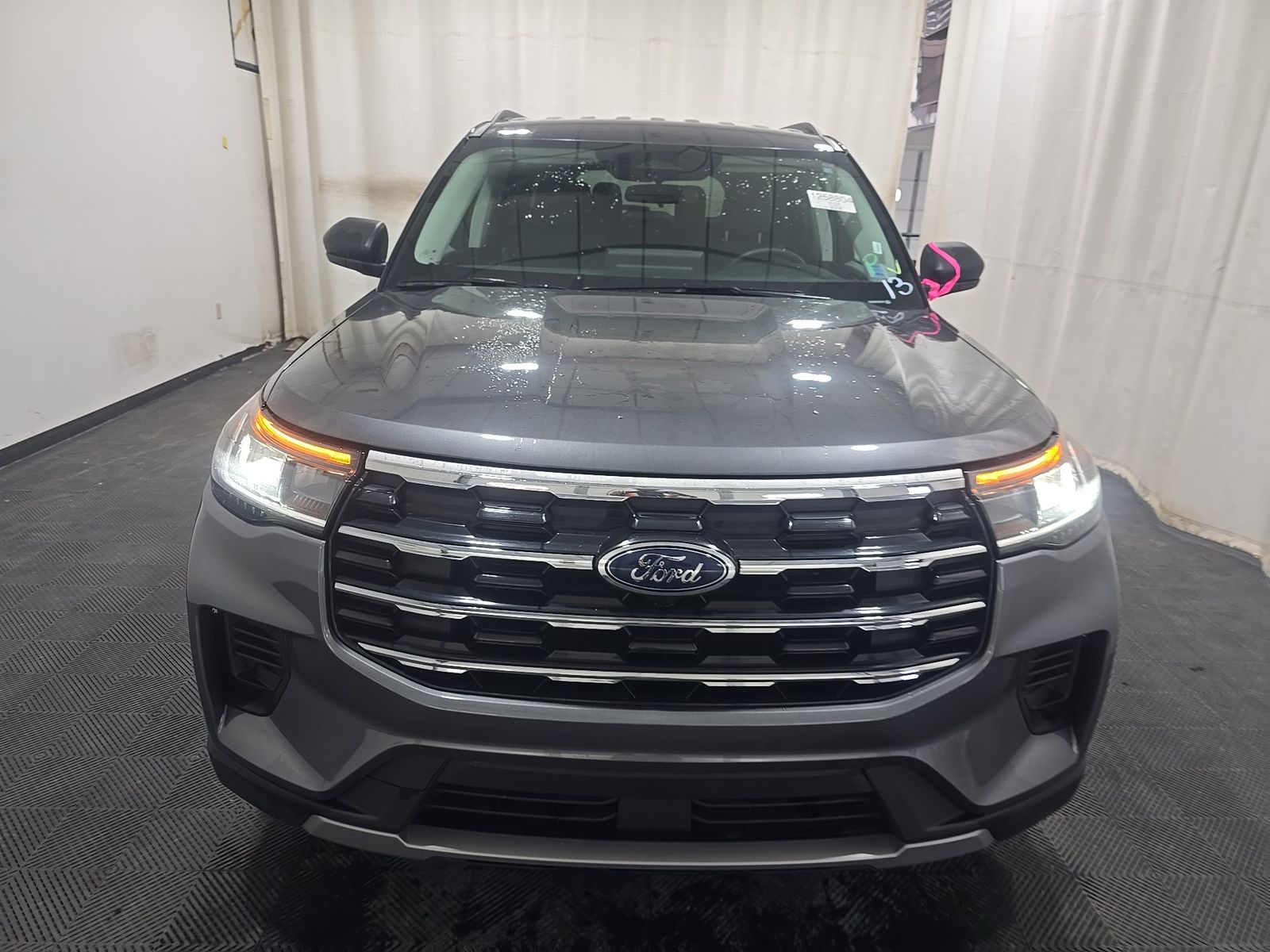 FORD EXPLORER - 3