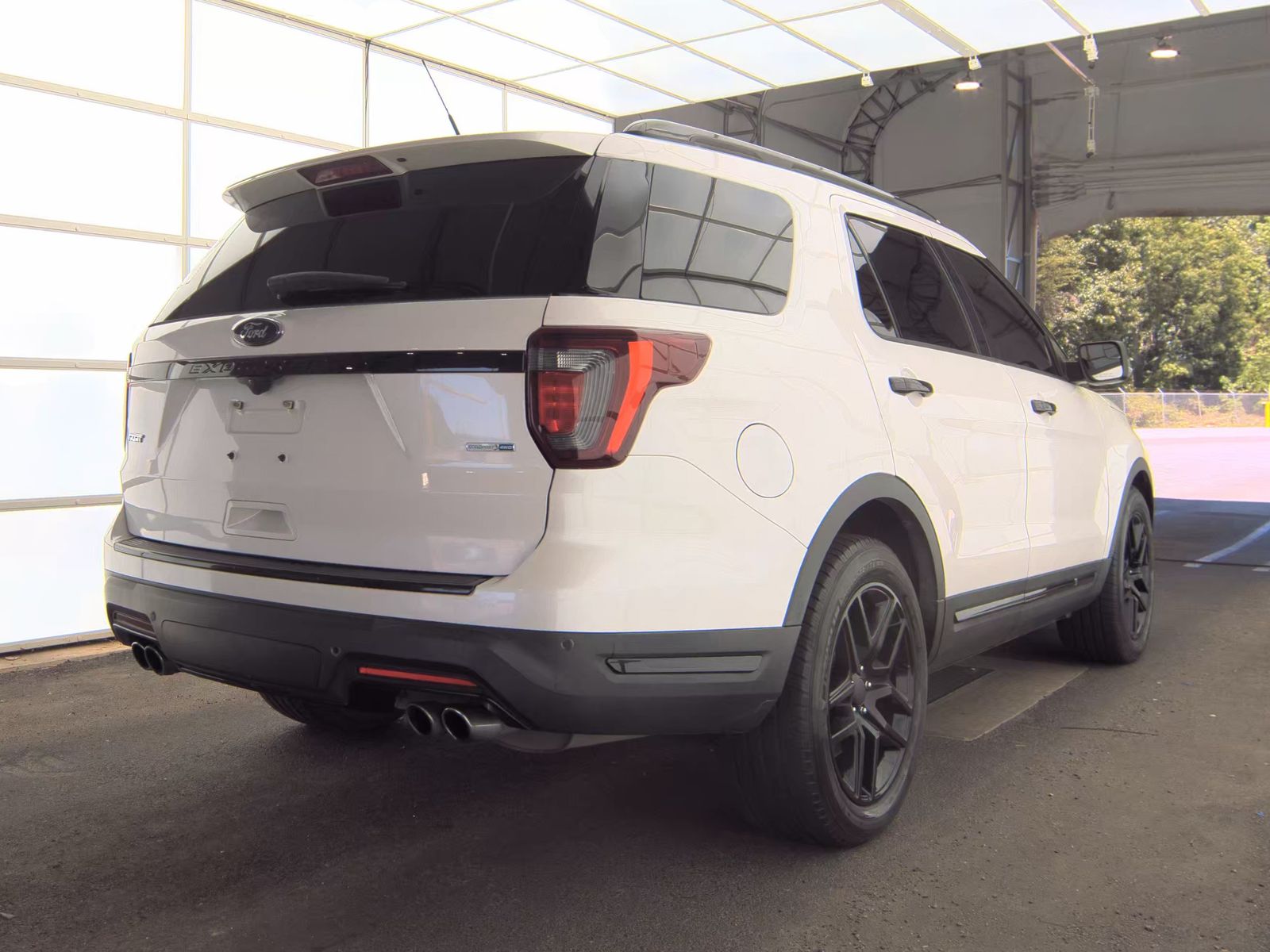 FORD EXPLORER - 6
