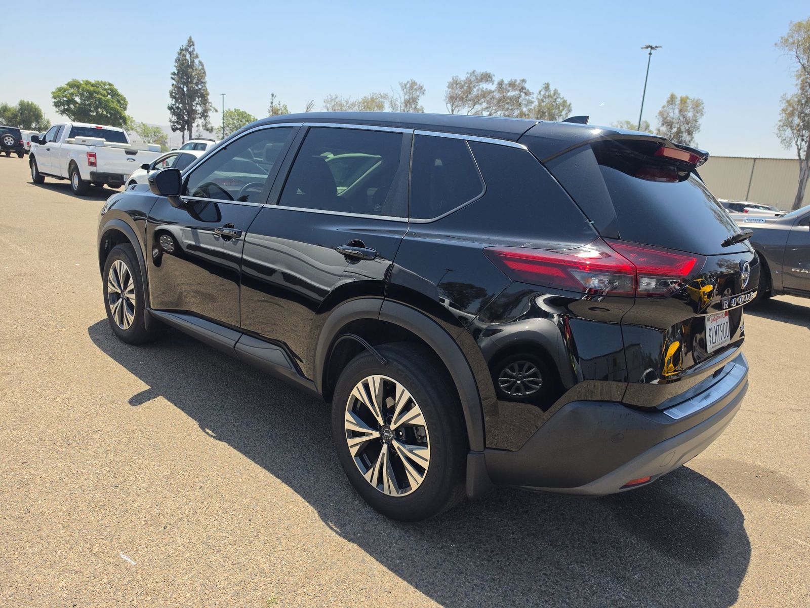 2023 Nissan Rogue SV FWD