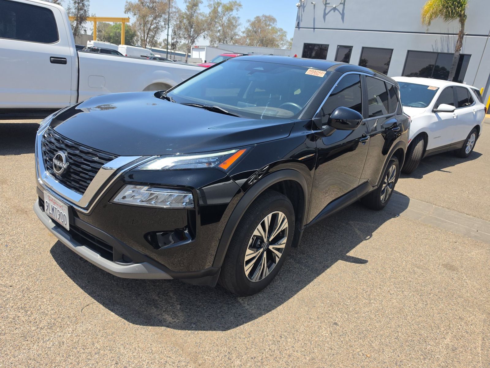 2023 Nissan Rogue SV FWD