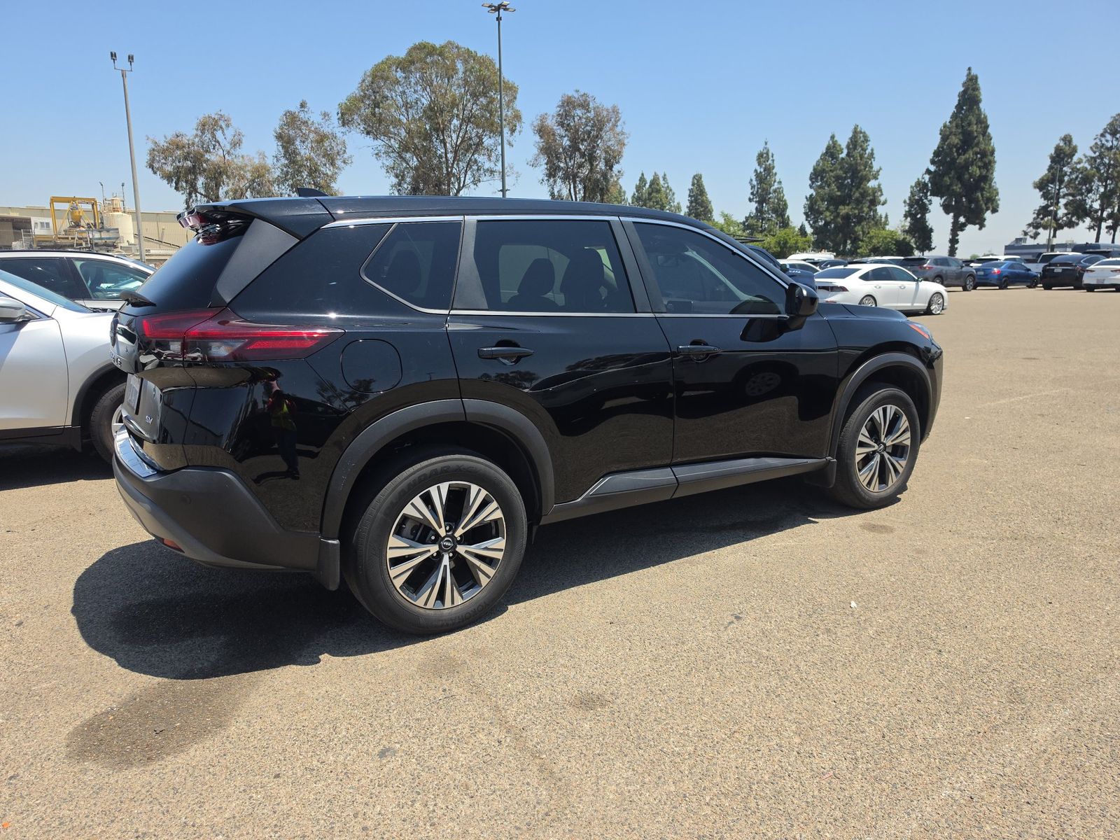 2023 Nissan Rogue SV FWD