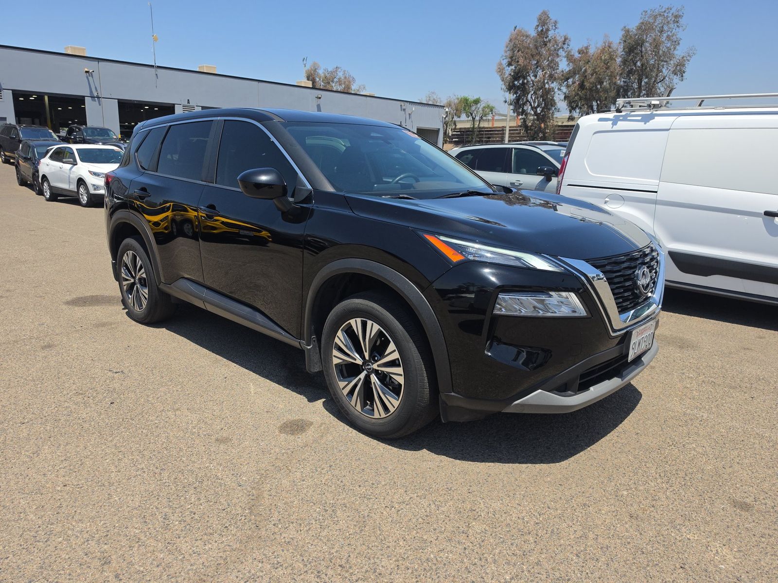 2023 Nissan Rogue SV FWD