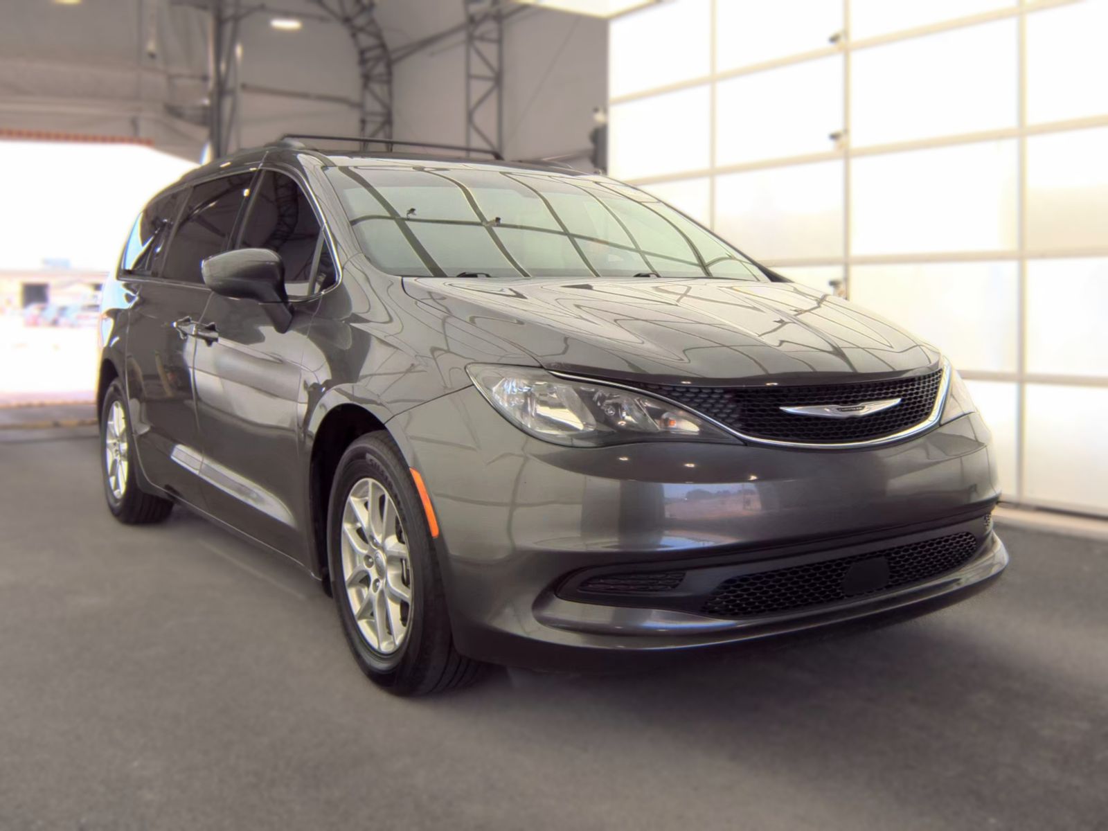 CHRYSLER VOYAGER - 5