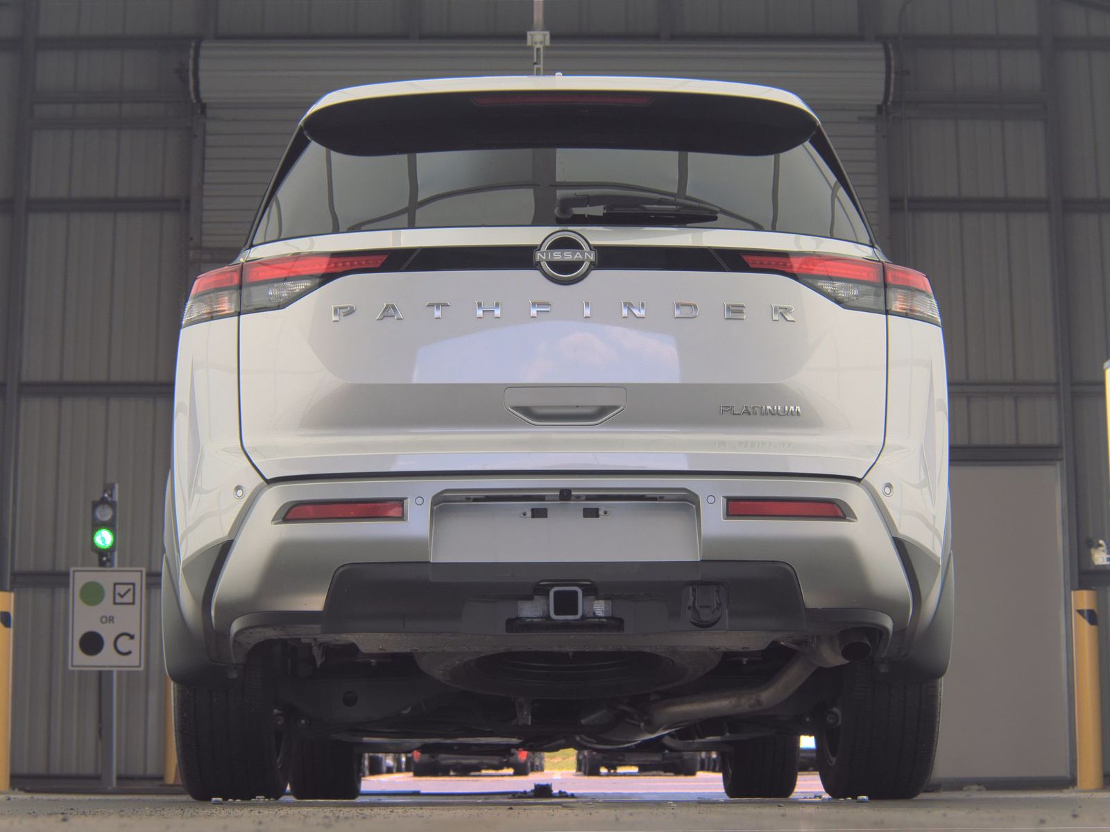 2025 Nissan Pathfinder Platinum FWD