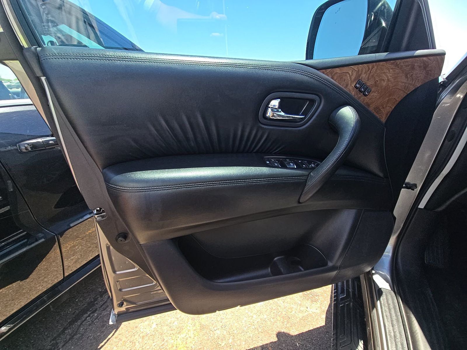 NISSAN ARMADA - 10