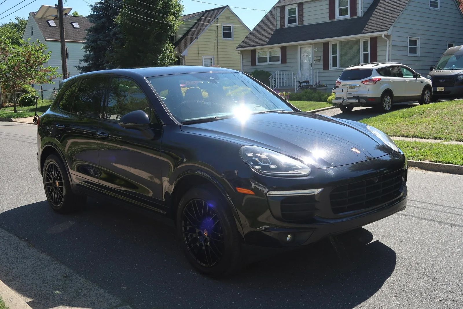 PORSCHE CAYENNE - 4